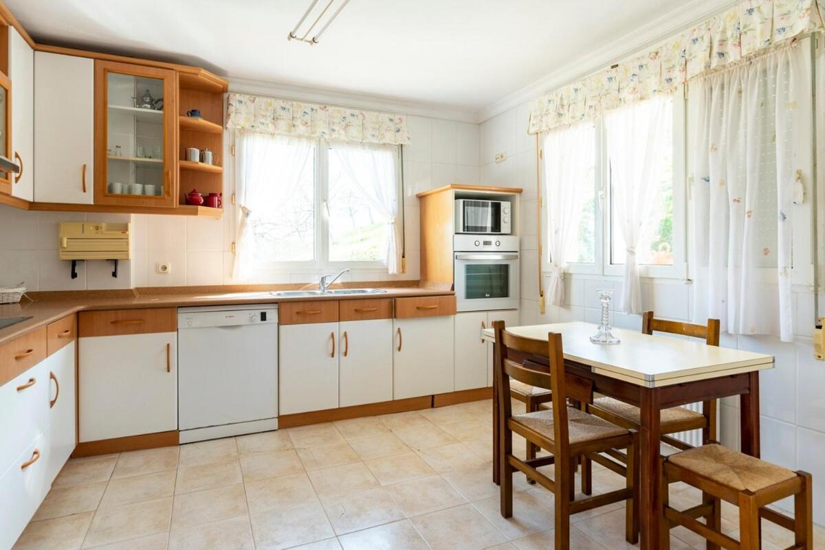 הוילה Bárcena de Cicero Casa Con Jardin En Gama מראה חיצוני תמונה