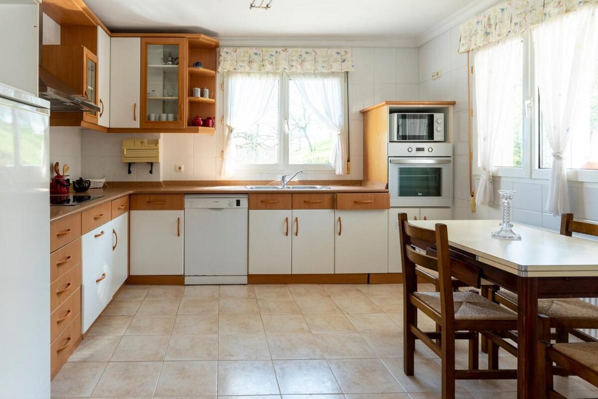 הוילה Bárcena de Cicero Casa Con Jardin En Gama מראה חיצוני תמונה