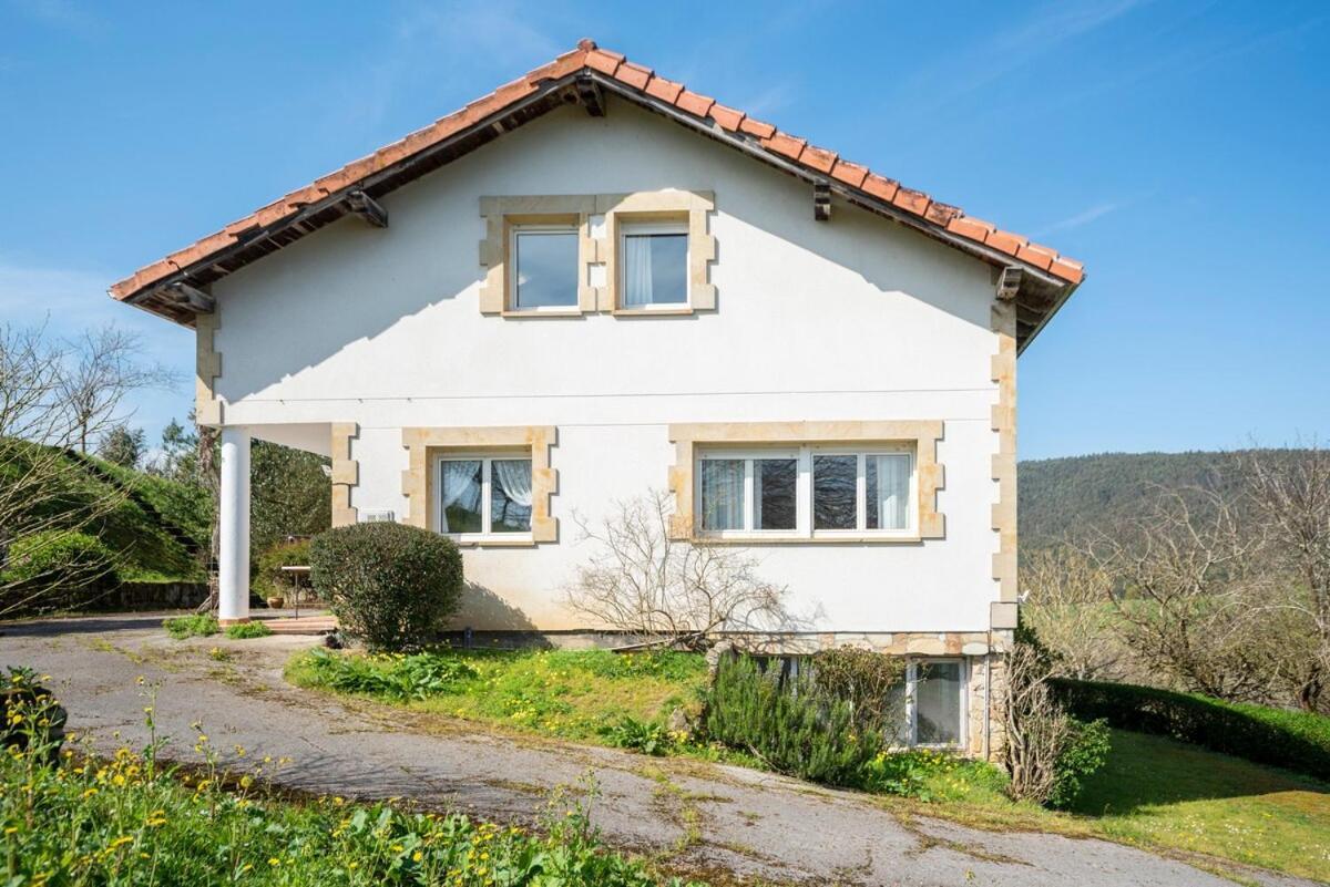 הוילה Bárcena de Cicero Casa Con Jardin En Gama מראה חיצוני תמונה