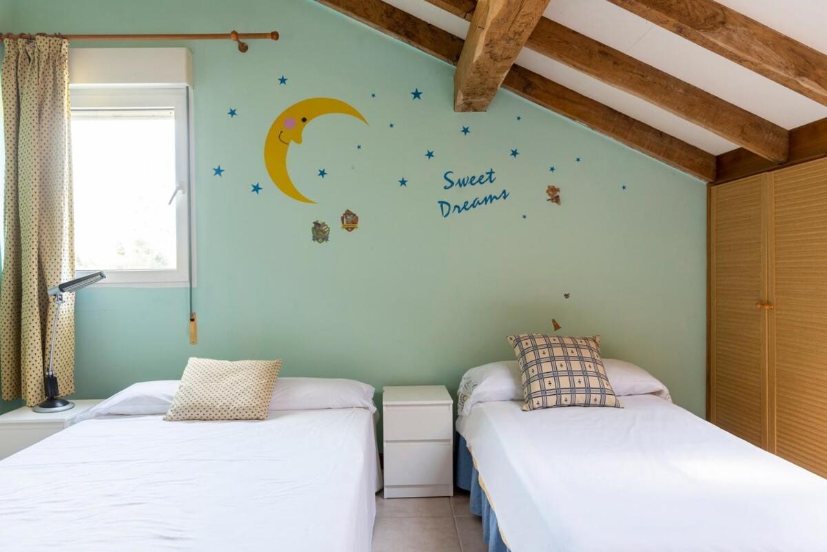 הוילה Bárcena de Cicero Casa Con Jardin En Gama מראה חיצוני תמונה
